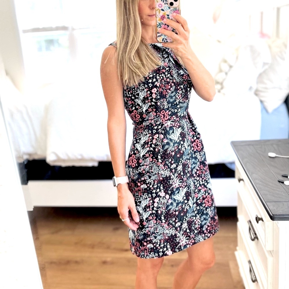 H&M sleeveless jacquard weave tapestry dress